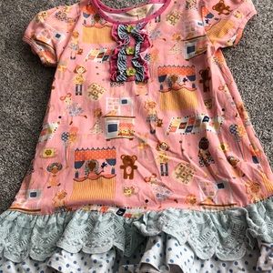 Matilda Jane short sleeve top euc size 10